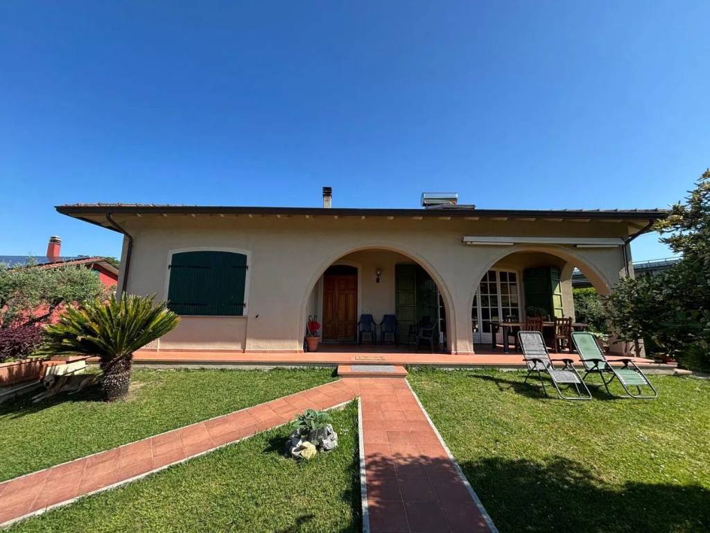 Villa a Sarzana in Via Pecorina, 86 - Foto 3