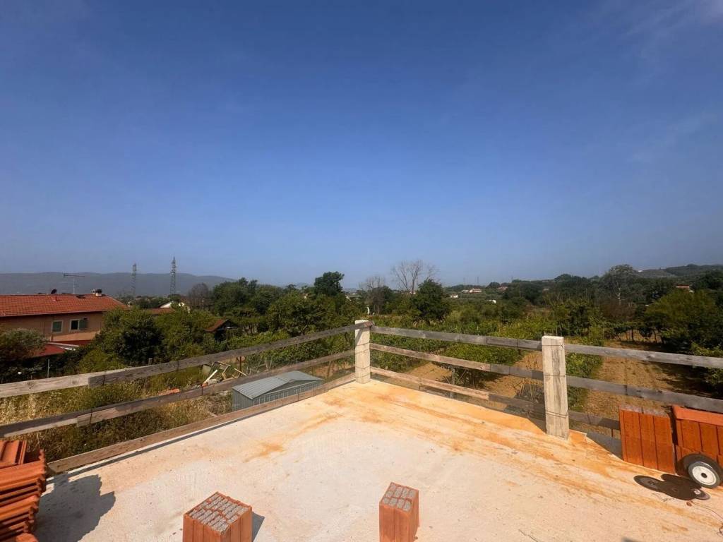 Villa a Castelnuovo magra in Via Montefrancio, 1 - Foto 4