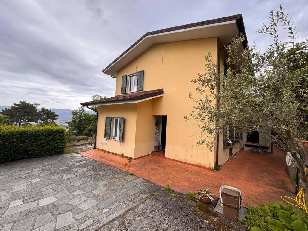 Appartamento a Ameglia in Via Cristoforo Colombo - Foto 2