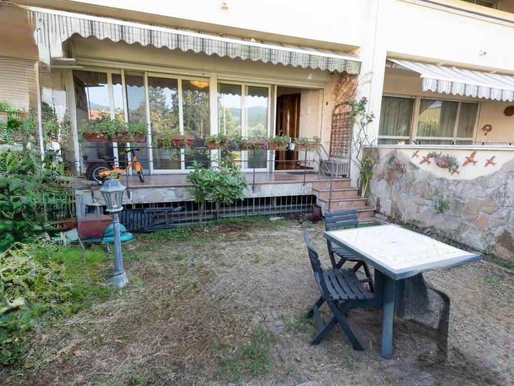 Villa a Luni in Via Bologna, 32 - Foto 2