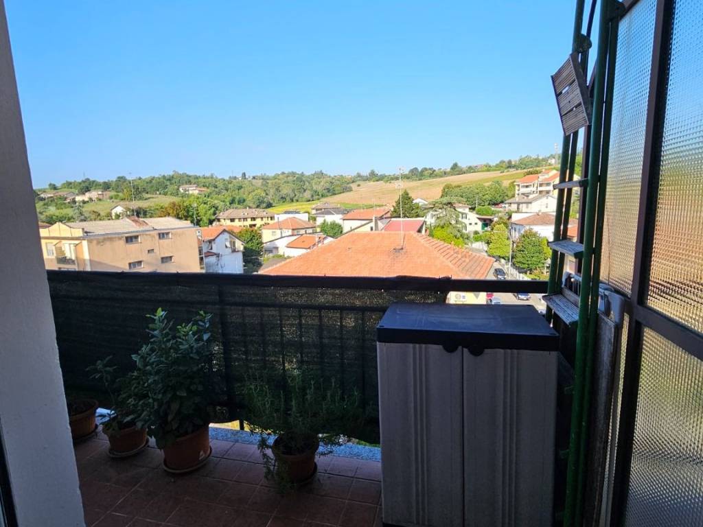 Appartamento a Casale monferrato in Viale Ottavio Marchino, 72 - Foto 4