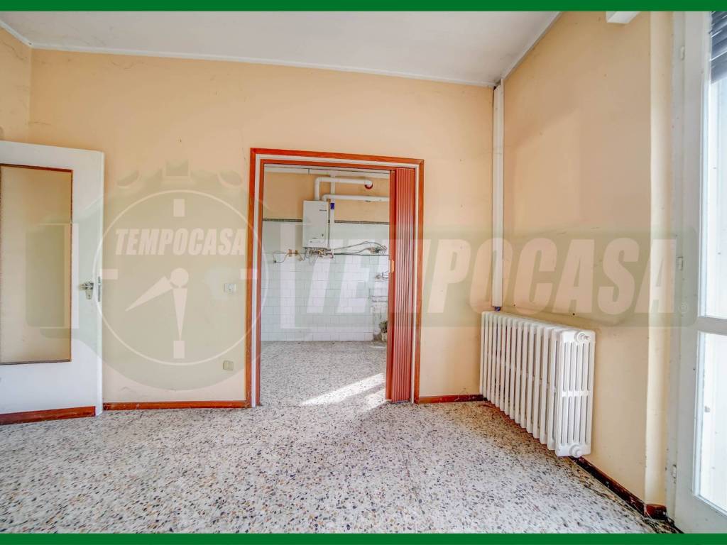 Appartamento a Samarate in Via Francesco Petrarca - Foto 5