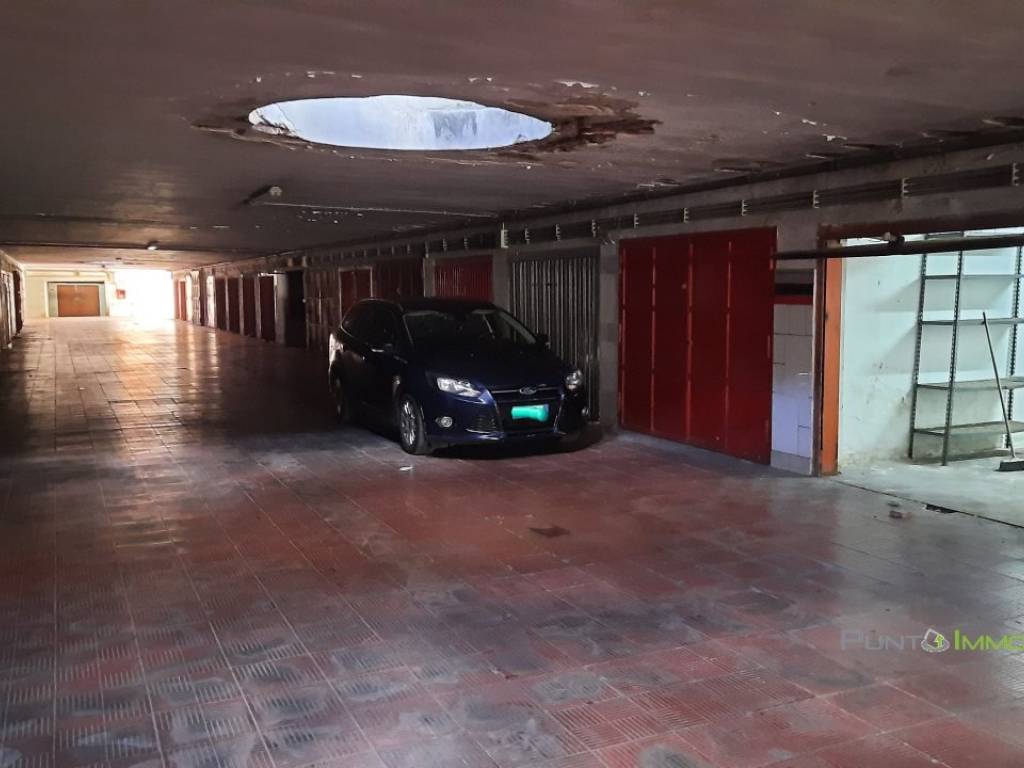 Box / garage a Brindisi in via cappuccini 250 - Foto 4