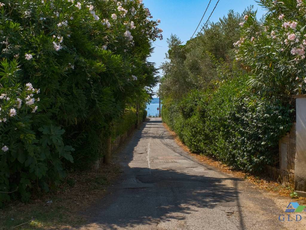 Appartamento a Trevignano romano in Via di Mezzo Inferiore - Foto 3