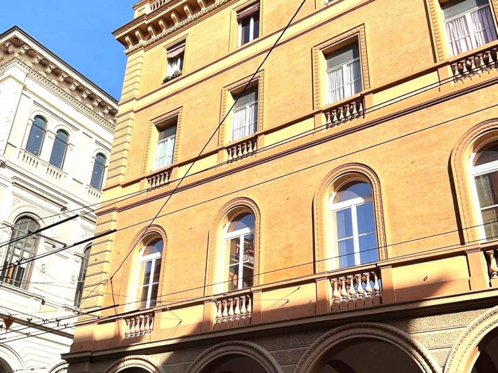 Appartamento a Bologna in Via Luigi Carlo Farini, 22 - Foto 2