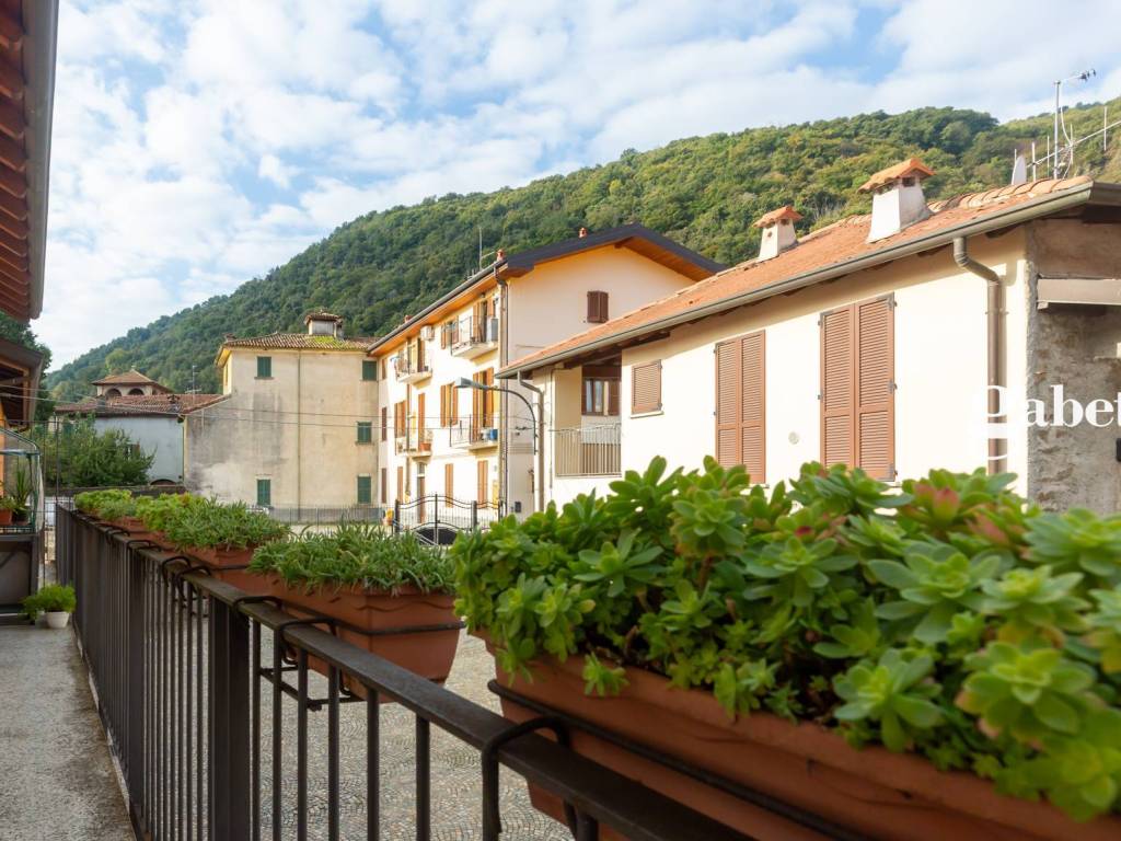 Appartamento a Airuno in Vicolo San Giovanni, 8 - Foto 2