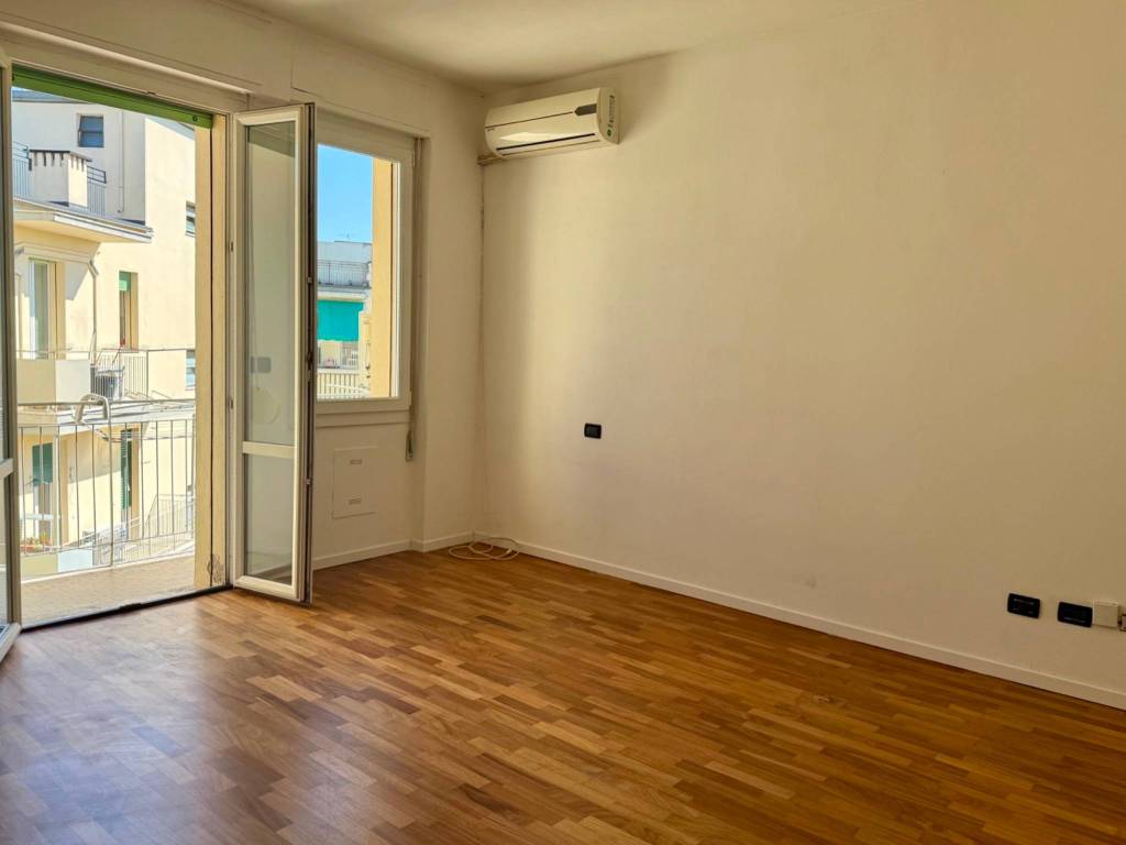 Appartamento a Bologna in Viale Pietro Pietramellara, 11 - Foto 3