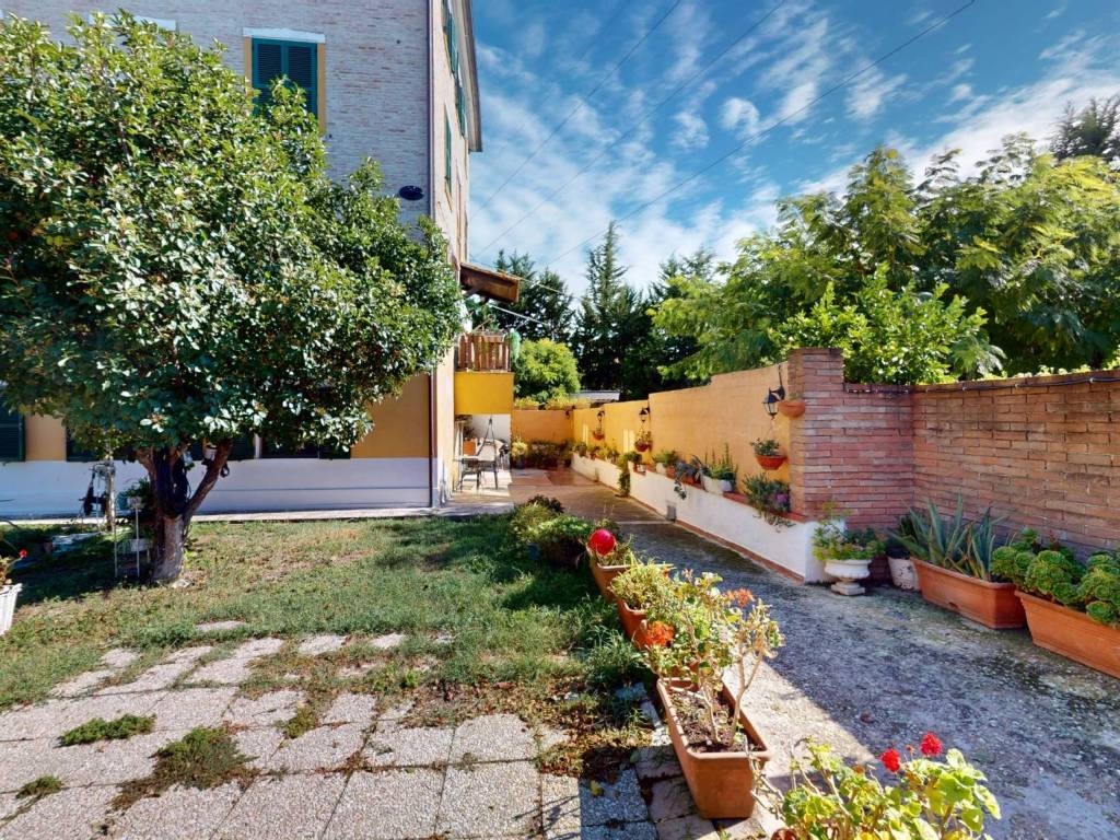 Appartamento a Chiaravalle in Via San Bernardo, 42 - Foto 2
