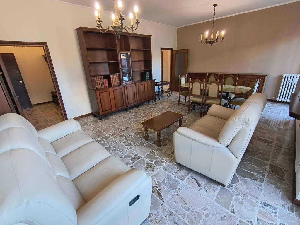 Appartamento a Lodi in Via Gerolamo Cavezzali - Foto 3