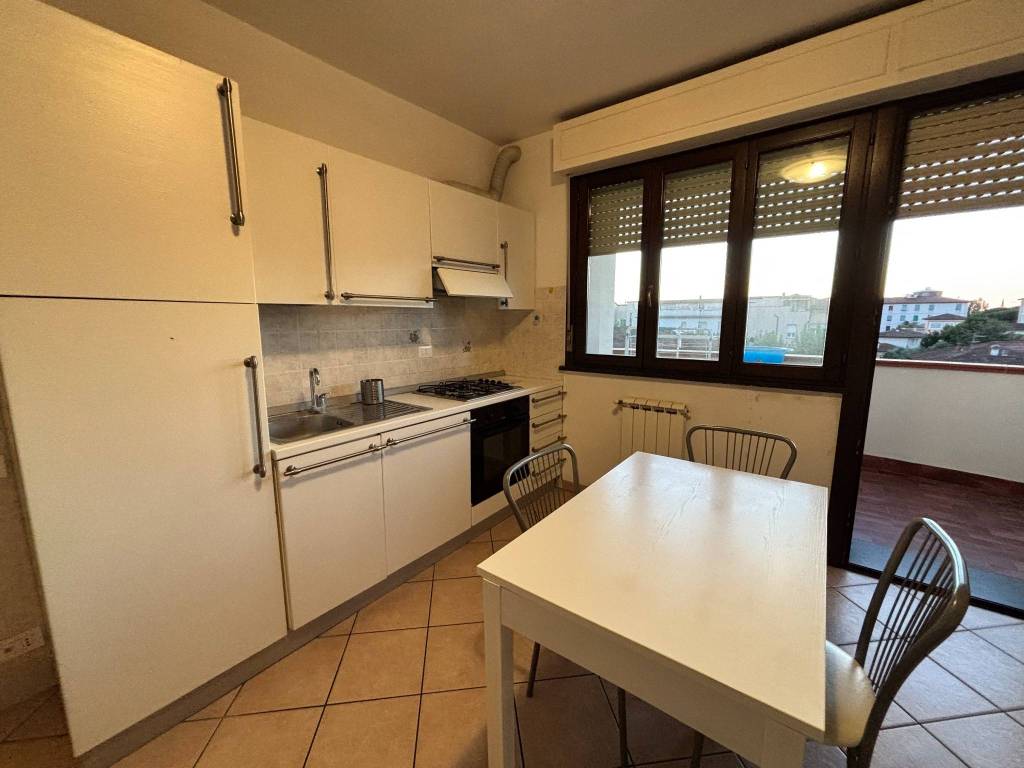 Appartamento a Pontedera in Via Tosco Romagnola Ovest, 129 - Foto 4