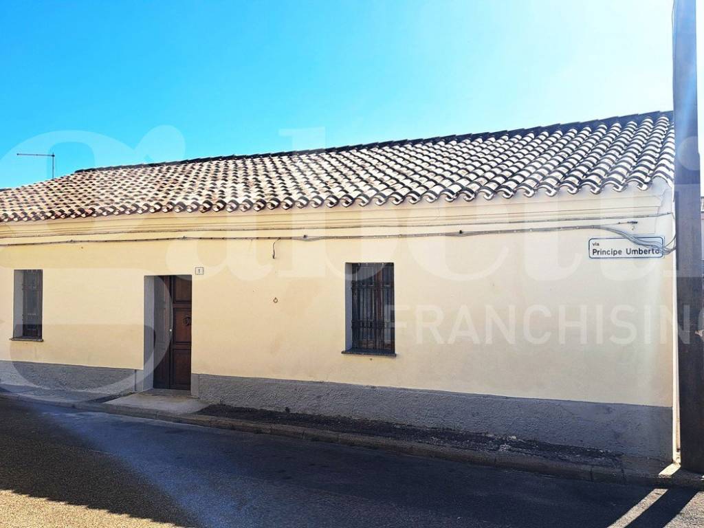 Casa indipendente a Oristano in Via Principe Umberto, 1 - Foto 2