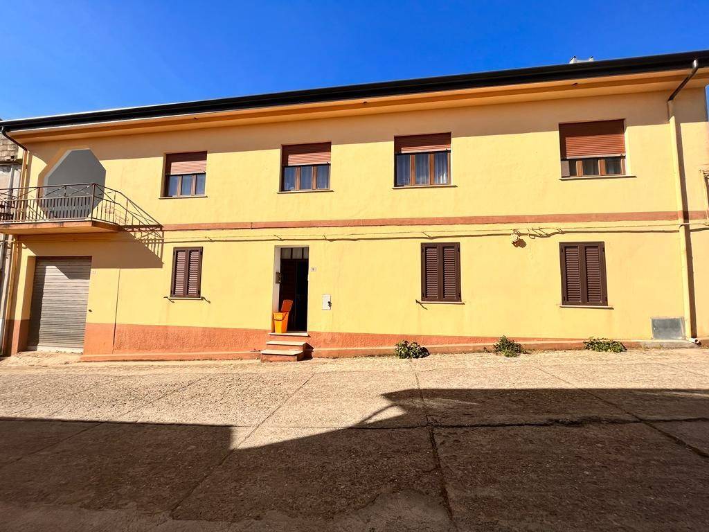 Casa indipendente a Sadali in Via Sant'Elena - Foto 2