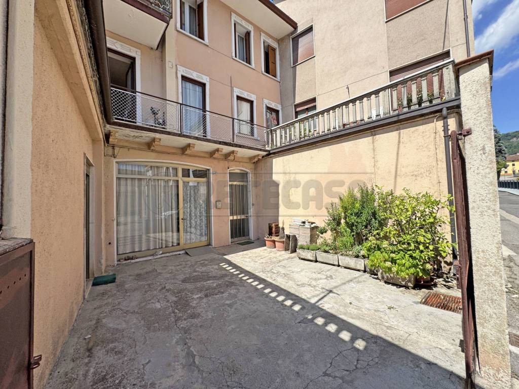 Appartamento a Valdagno in Via Santissima Trinità, 41 - Foto 3