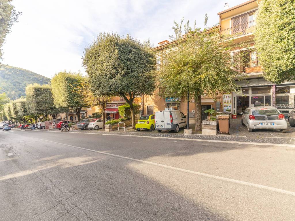 Attico / mansarda a Monte porzio catone in Via Roma - Foto 4