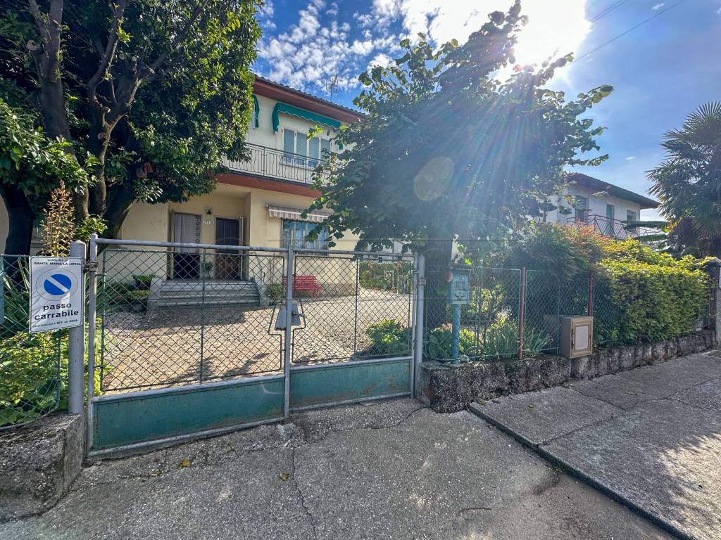 Appartamento a Santa maria la longa in VIA PALMANOVA, 19 - Foto 4