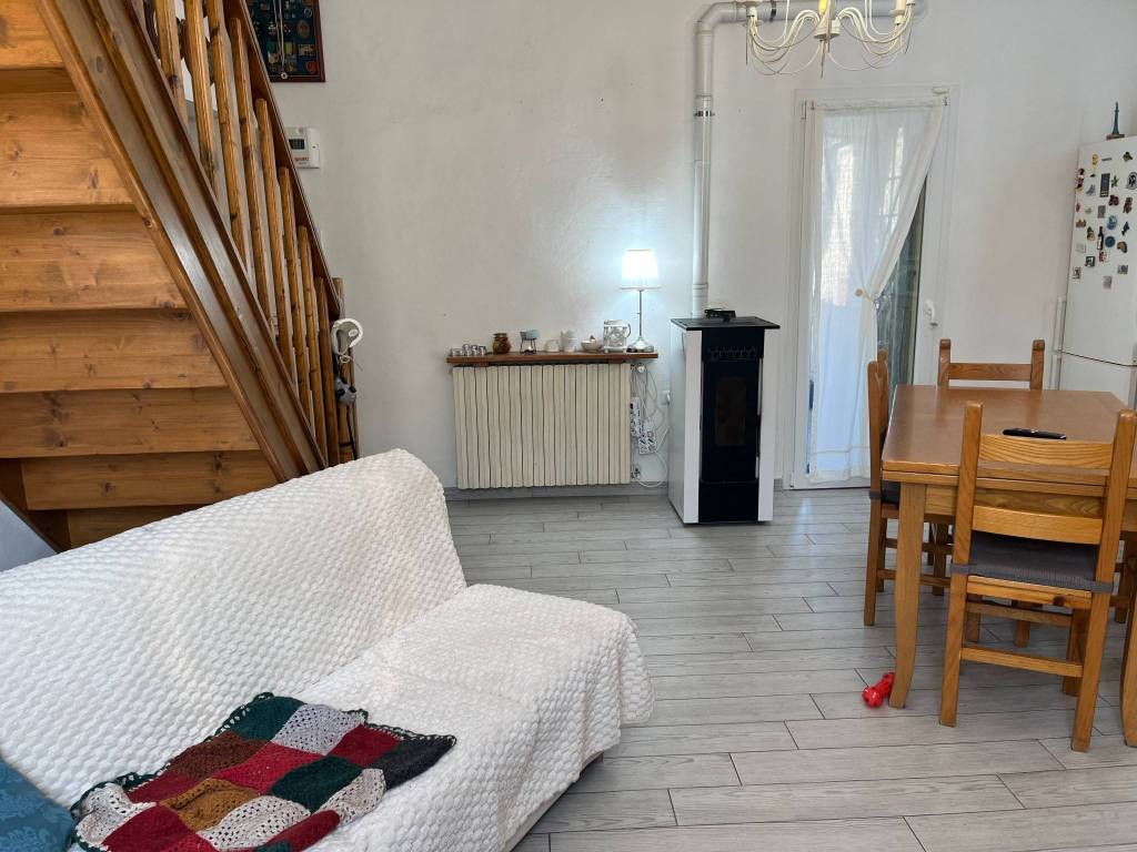 Casa indipendente a Campi bisenzio in Via di Gramignano - Foto 2