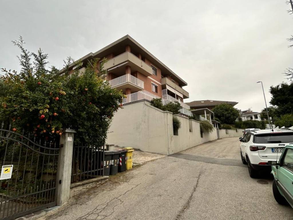 Attico / mansarda a Asti in Via Giovanni Vincenzo Auna, 8 - Foto 2