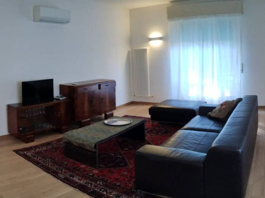 Appartamento a Jesi in Viale Giuseppe Verdi - Foto 2