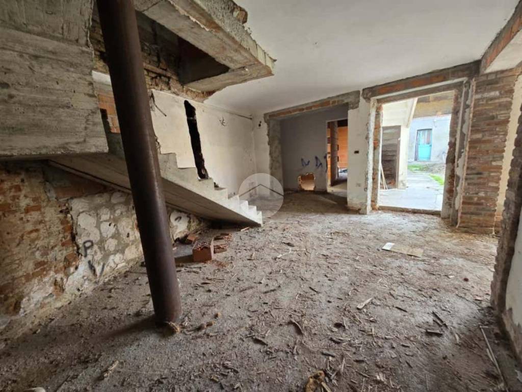 Casa indipendente a Montanaro in Via S. Martino, 2 - Foto 4