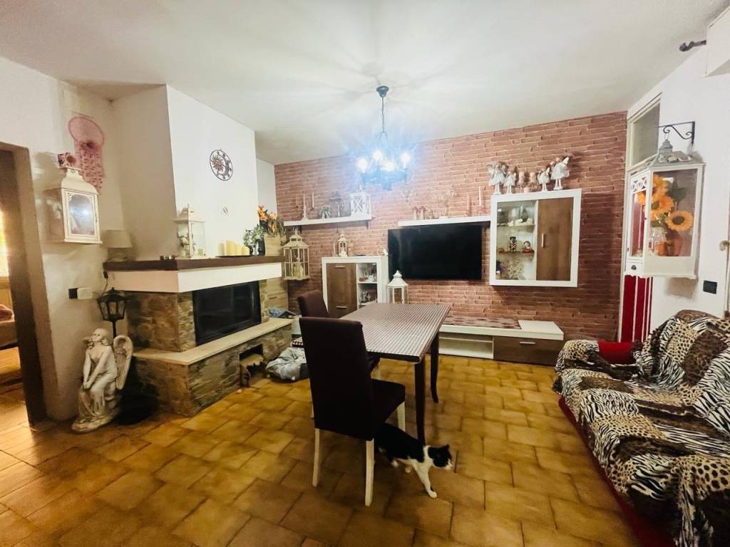 Casa indipendente a Borgo veneto in Via Dossi - Foto 3