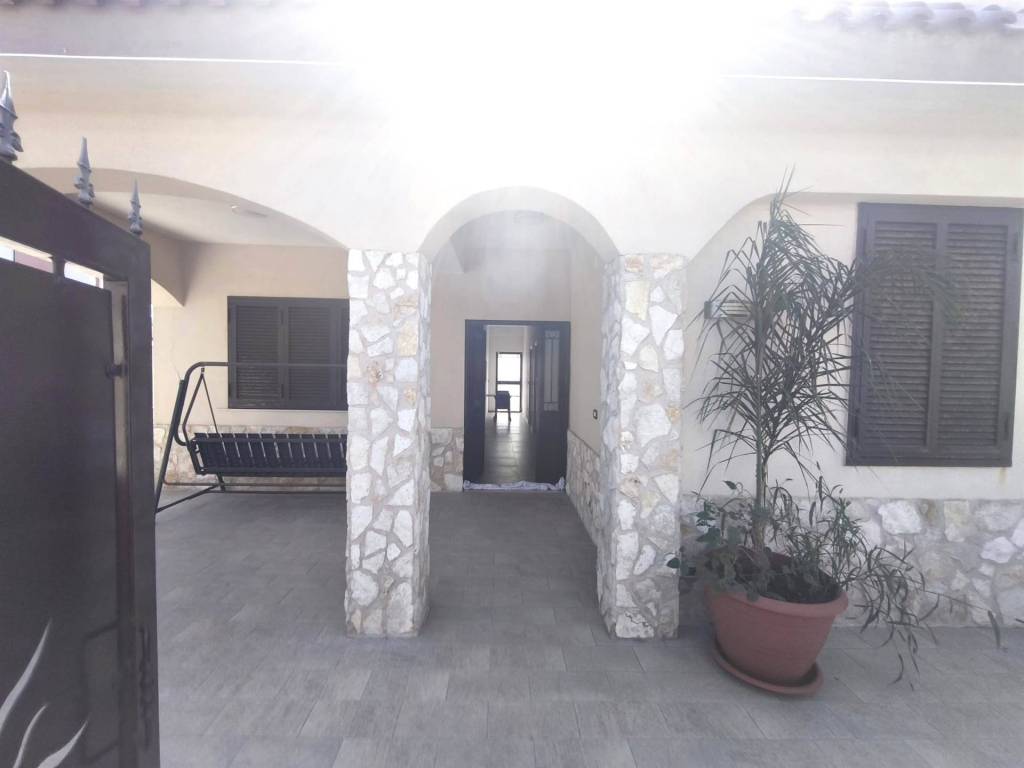 Villa a Augusta in Villaggio Dei Falchi - Foto 2
