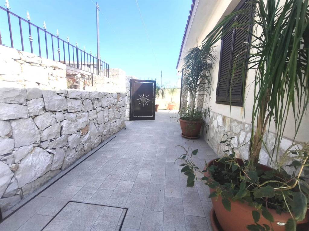 Villa a Augusta in Villaggio Dei Falchi - Foto 5