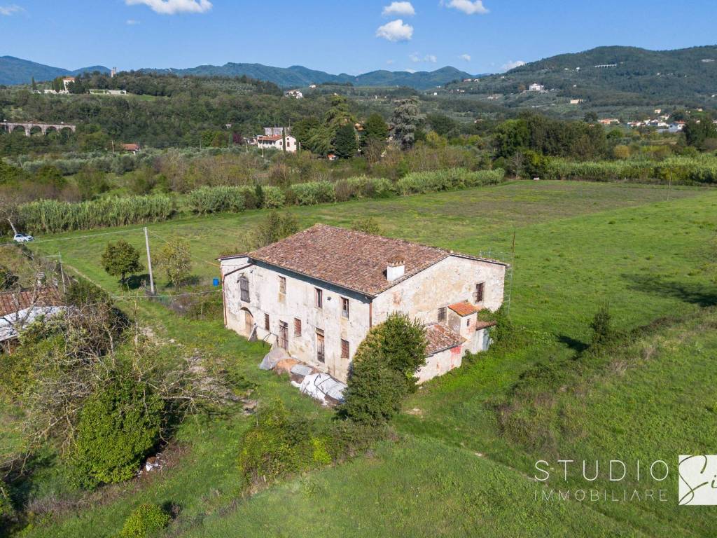 Rustico / casale a Pistoia in Via Camaldole e Lippi - Foto 2