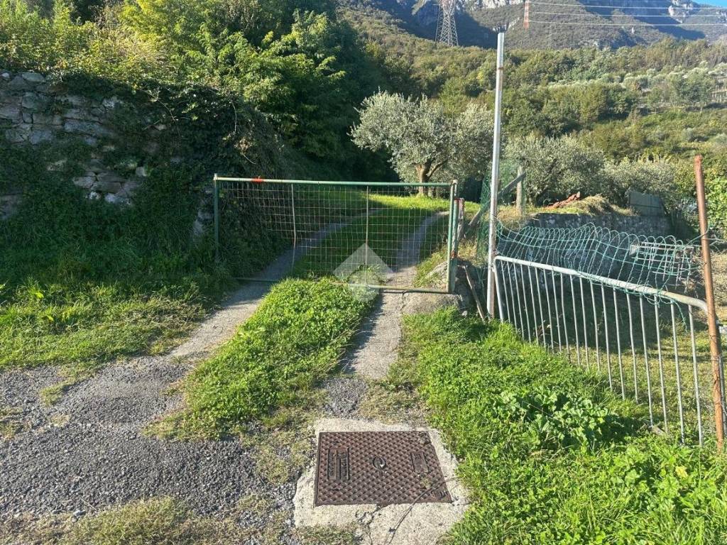 Terreno a Costa volpino in Via Cornelle - Foto 2