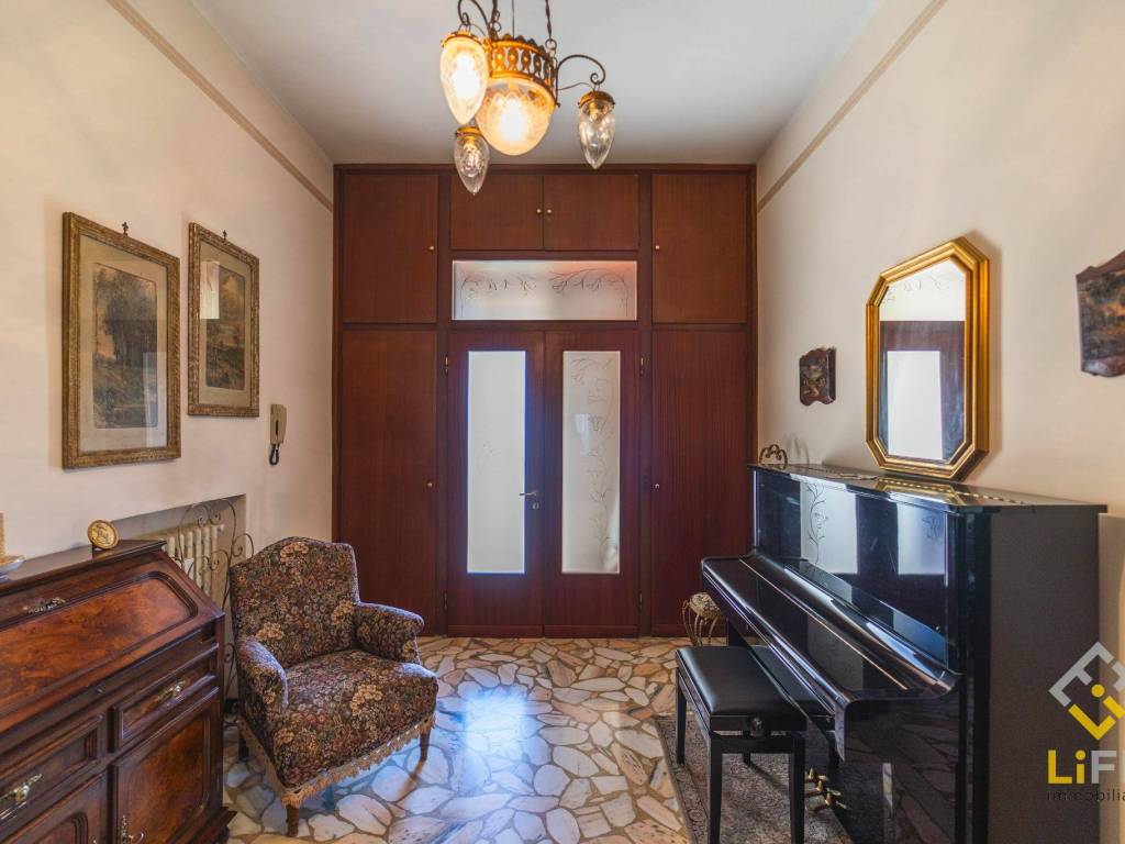 Villa a Galliate in Via Don Silvio Gallotti, 2 - Foto 2