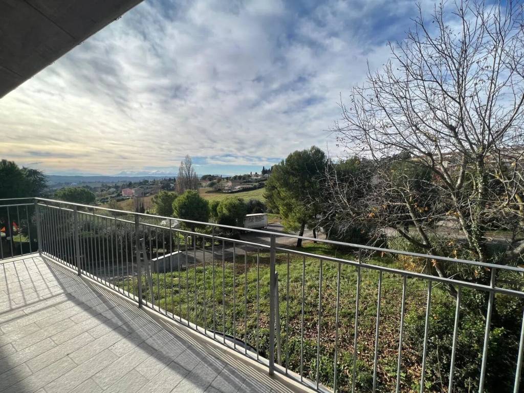 Appartamento a Recanati in Via Fratelli Ottaviani - Foto 4