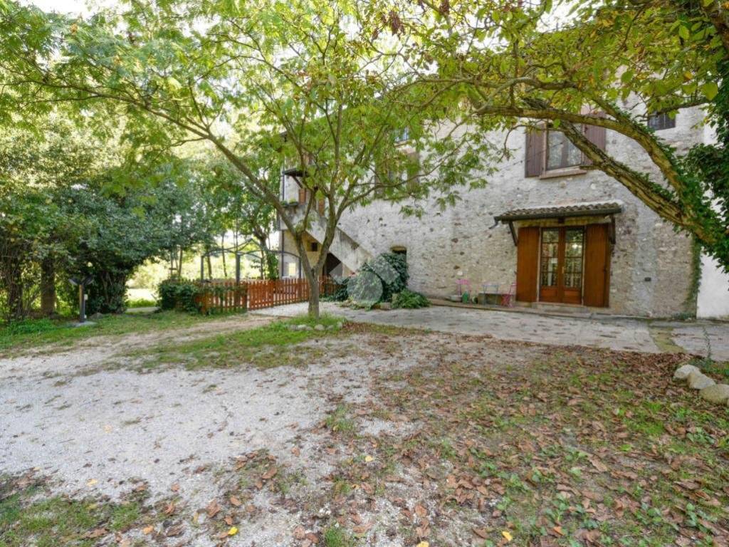 Casa indipendente a Pozzolengo in Località Campagnola, 99 - Foto 2