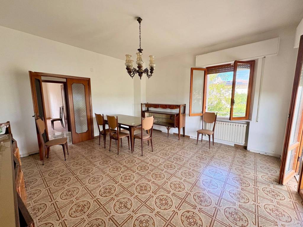 Appartamento a Civitella del tronto in Via Principale, 42 - Foto 2