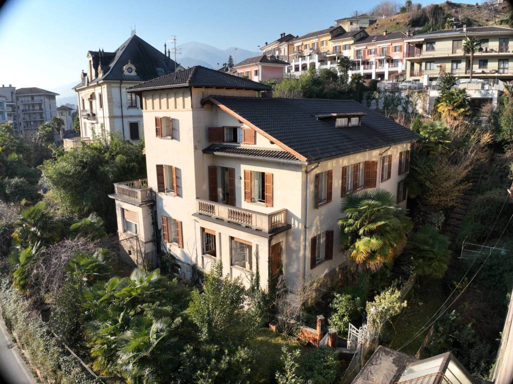 Villa a Omegna in Via Luigi Comoli, 60 - Foto 3