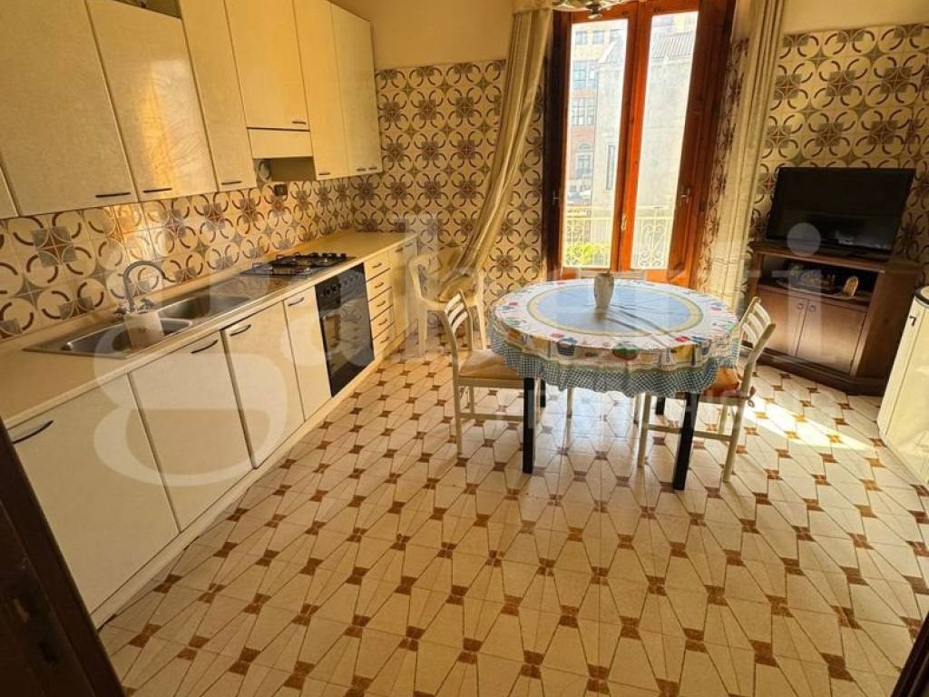 Casa indipendente a Pietraperzia in VIA FABIO FILZI , 35 - Foto 2