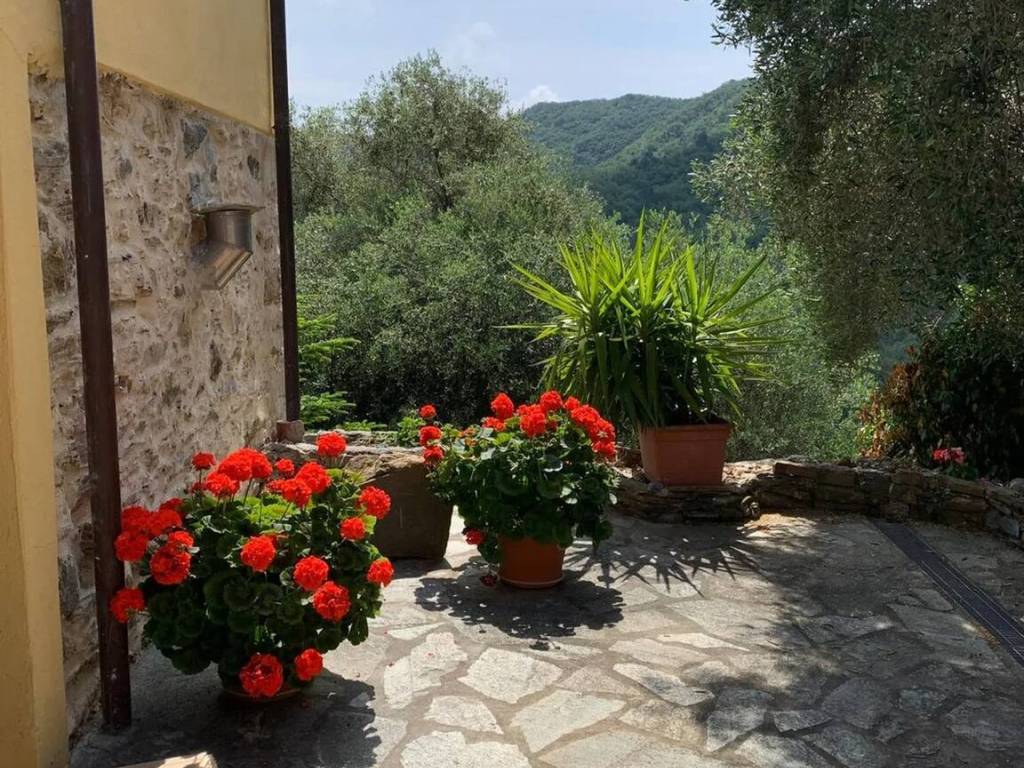Villa a Garlenda in Frazione Paravenna No Number - Foto 4