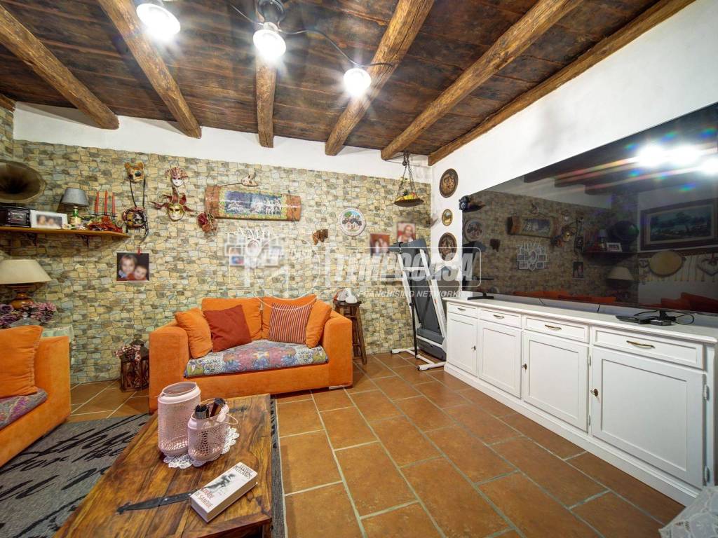 Casa indipendente a Cavaria con premezzo in Via San Quirico 24 - Foto 2