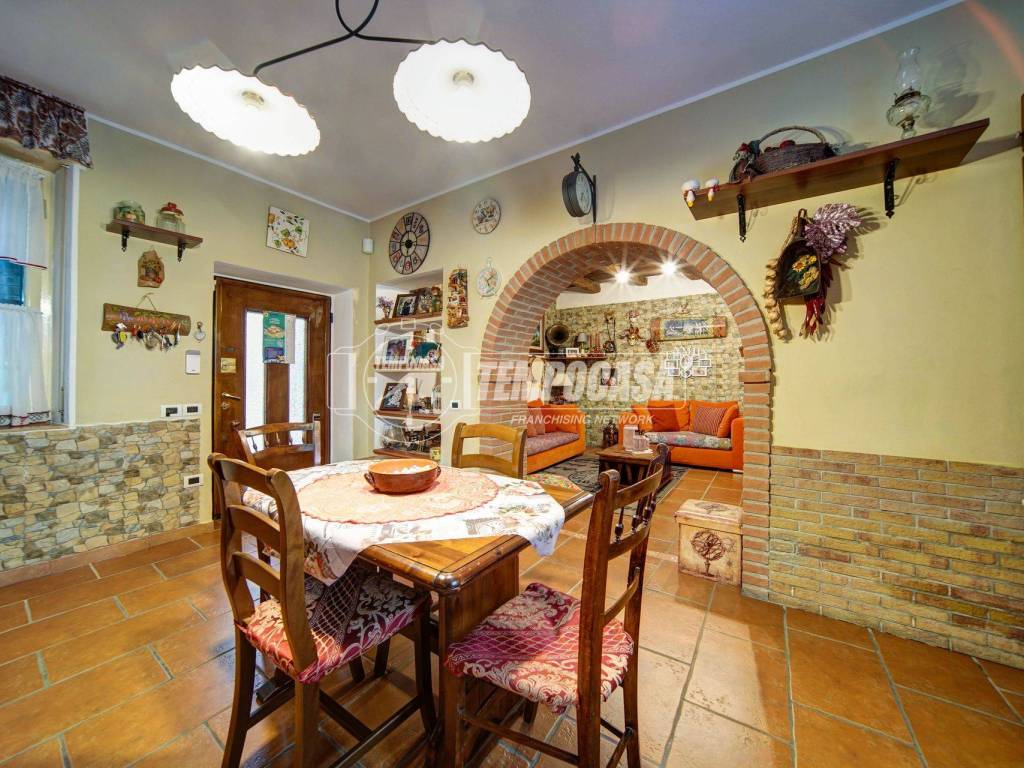 Casa indipendente a Cavaria con premezzo in Via San Quirico 24 - Foto 5