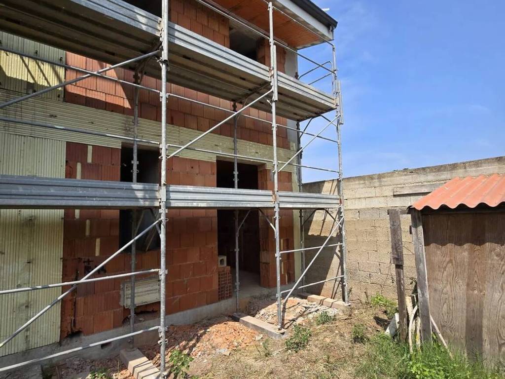 Villa a Cabras in Via Toscana, 59 - Foto 3