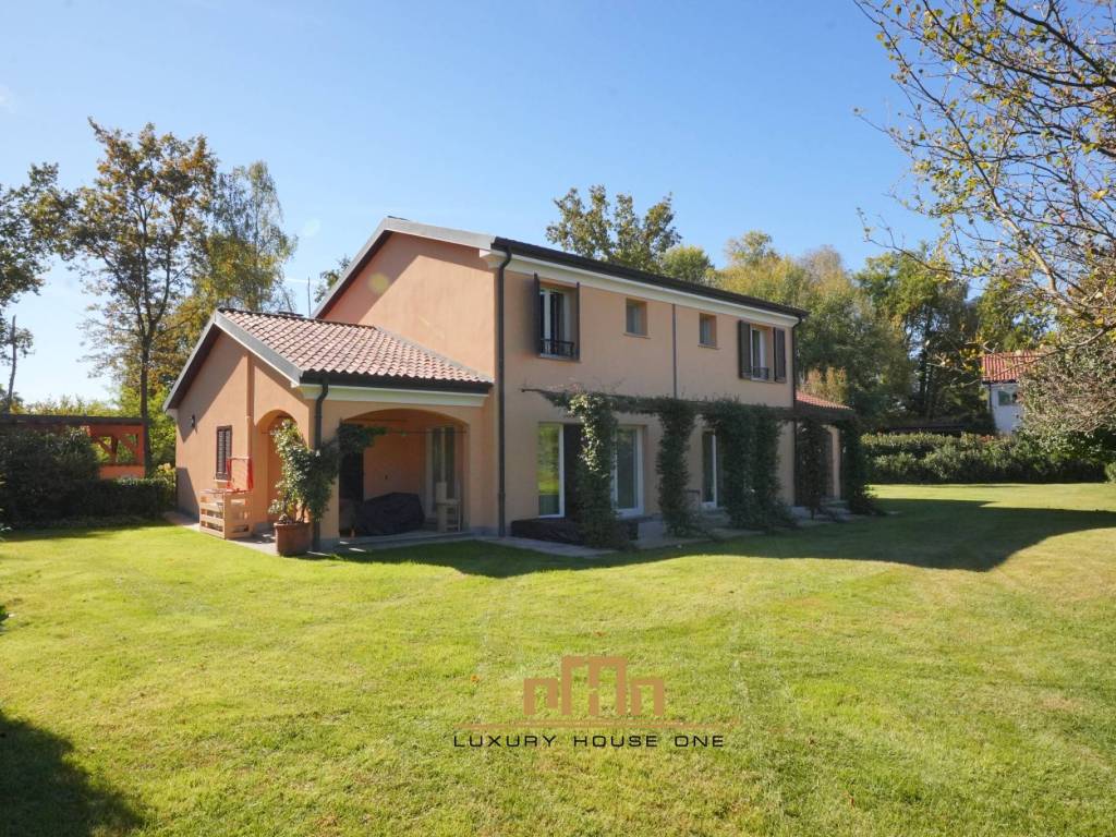 Villa a Bogogno in Via Sant'Isidoro - Foto 2