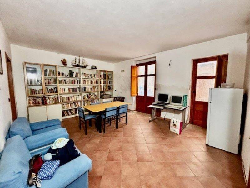 Casa indipendente a Noto in Via Camillo Benso di Cavour, 26 - Foto 4