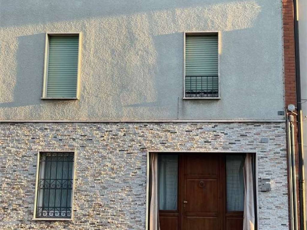 Casa indipendente a Fontanella in VIA SCOTTI, 5 - Foto 2
