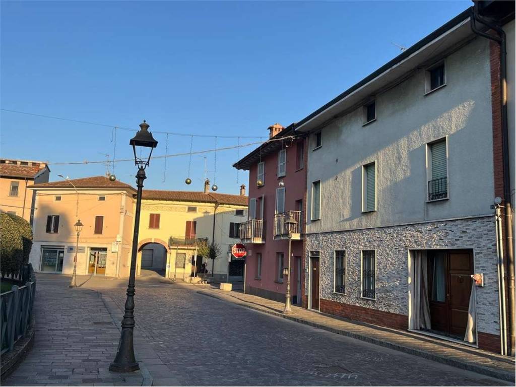 Casa indipendente a Fontanella in VIA SCOTTI, 5 - Foto 3