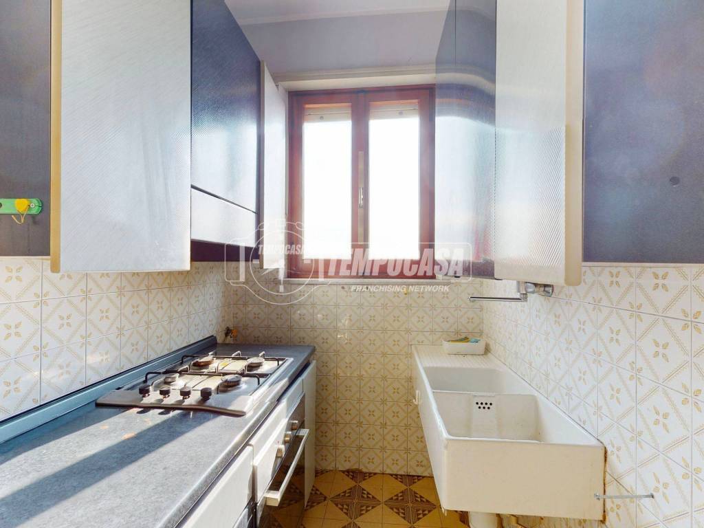 Appartamento a Orbassano in Via Vincenzo Monti, 21 - Foto 4