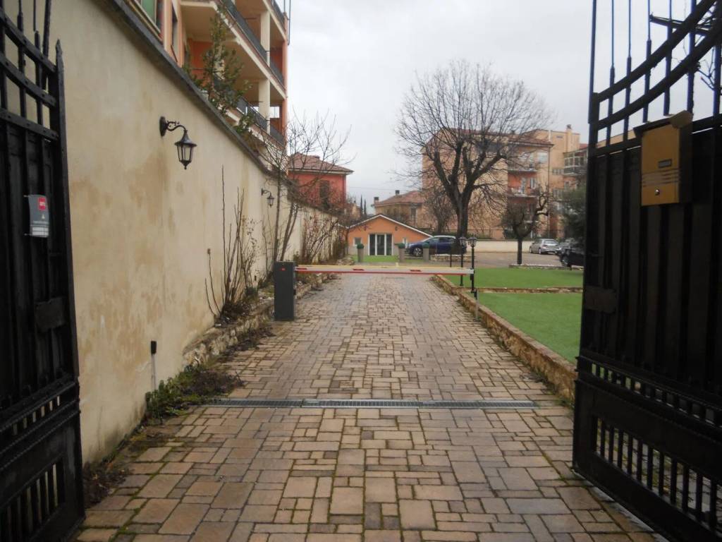 Immobile a Avezzano in Via Monte Grappa S.N.C. - Foto 2