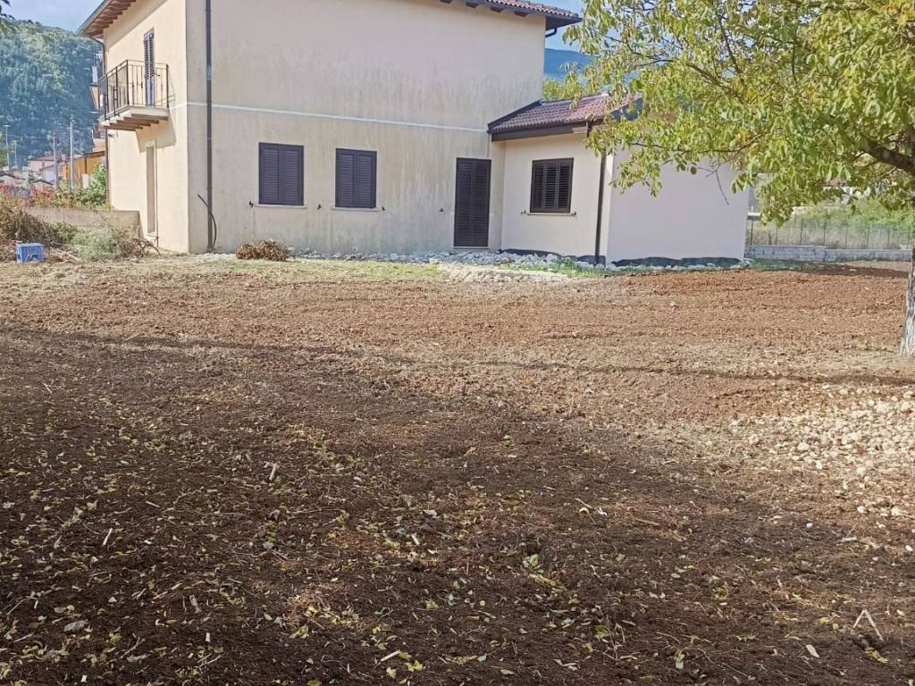Villa a Capistrello in Via Salcito No Number - Foto 3