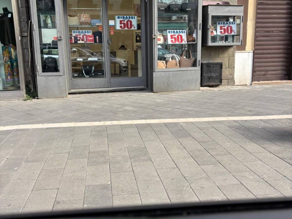 Immobile a Casalnuovo di napoli in Corso Umberto I - Foto 2