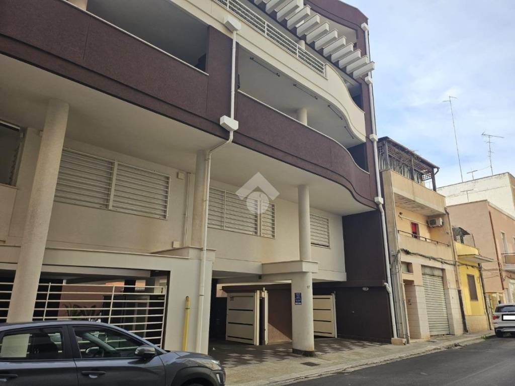 Box / garage a Brindisi in Via San Leucio, 19 - Foto 3