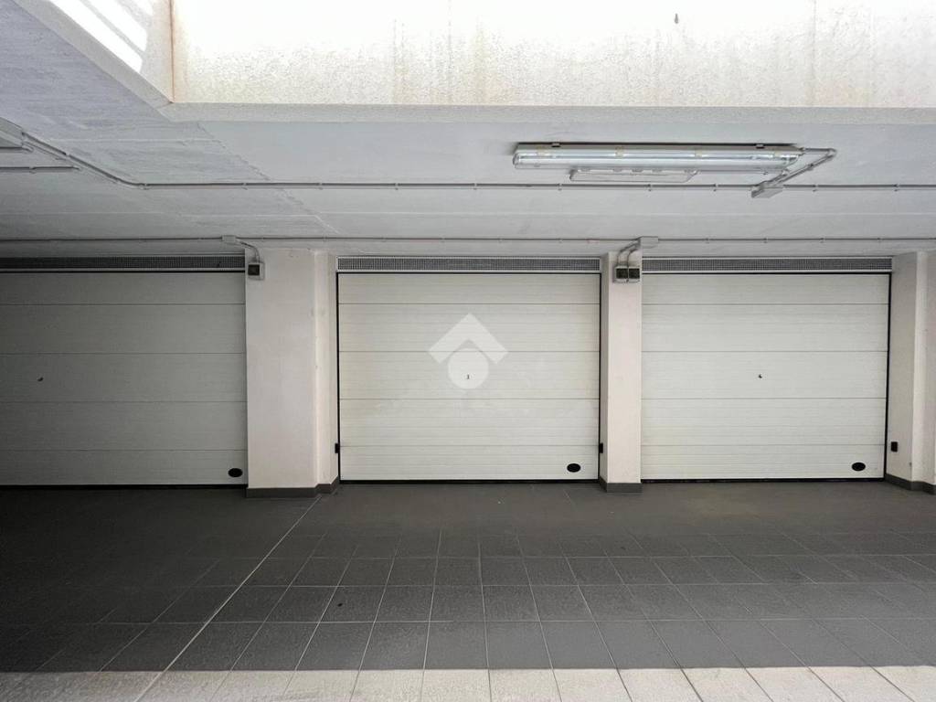 Box / garage a Brindisi in Via San Leucio, 19 - Foto 4