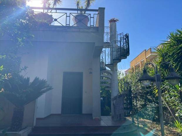 Villetta a schiera a Lecce in Viale Giuseppe Grassi, 94 - Foto 2