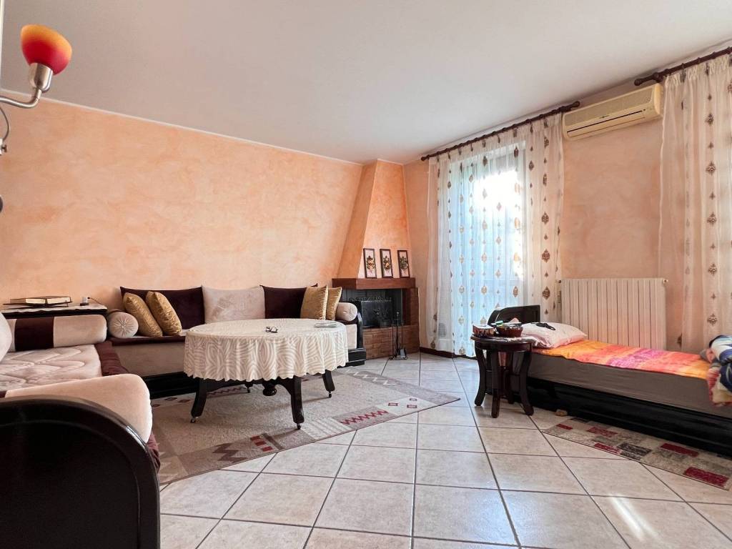 Villa a Agnadello in Via Moroncina, 13 - Foto 4